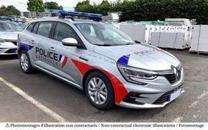 ルノー メガーヌ スポーツツアラー 2022 国家警察 (ミニカー)