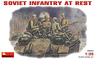 Soviet Infantry at rest (1943-45) (4pcs) (Plastic model)