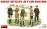 Soviet Officers at Field Briefing (5pcs) (Plastic model)