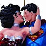 Justice League/ Superman & Wonder Woman `The Kiss` Mini Statue by Jim Lee Holiday Edition (Completed)