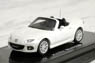1/64 Mazda Roadster RS (2013) (Crystal White Pearl Mica) (Diecast Car)
