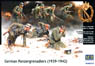 German Panzer Grenadiers1939-42 Battle Scene (w/7 figures) (Plastic model)