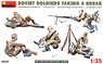 Soviet Soldiers Taking A Break (5 Figures) (Plastic model)