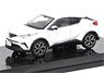 Toyota C-HR (2017) ホワイトパールクリスタルシャイン (ミニカー)