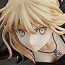 Saber/Altria Pendragon [Alter] & Cuirassier Noir (PVC Figure)