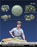 WWII German SS AFV Commander + Accessories for SdKfz. 222 (Plastic model)