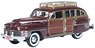 (HO) Chrysler T & C Woody Wagon 1942 Regal Maroon (Model Train)