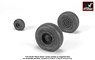 UH-60 Black Hawk Wheels w/Weighted Tires (Plastic model)