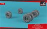 CH-47 Chinook Wheels w/Weighted Tires (Plastic model)