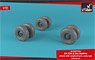 CH-53 Sea Stallion Wheels w/Weighted Tires, Early (Plastic model)