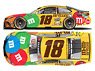 `カイル・ブッシュ` #18 M&M`S 80周年 スローバック TOYOTA カムリ NASCAR 2021 (ミニカー)