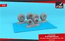 B-29 Superfortress Late Wheels w/Weighted Tyres (GS) Universal Set (Plastic model)