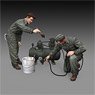 Soldiers Painting (2 Figures) (Plastic model)