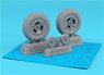 Supermarine Spitfire Wheels w/ Weighted Tyres of Linear Pattern & 3-Spoke Hubs (Plastic model)