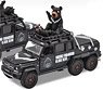 Mercedes-Benz G63 AMG 6x6 with Black Bear Family (ミニカー)