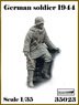 WW2 German Soldier 1944 35023 (Plastic model)