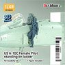 US A-10C Female Pilot Standing on Ladder (for Academy) (Plastic model)
