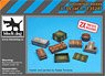 Universal Boxes WWII Accessories Set (Plastic model)
