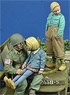 US Paratrooper with Kids, 1944-45 (3 Figures) (Plastic model)
