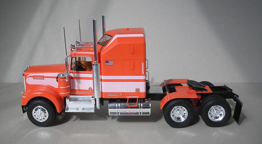 [Close]
Kenworth W900 (Model Car) Photo(s) taken by Mannix
