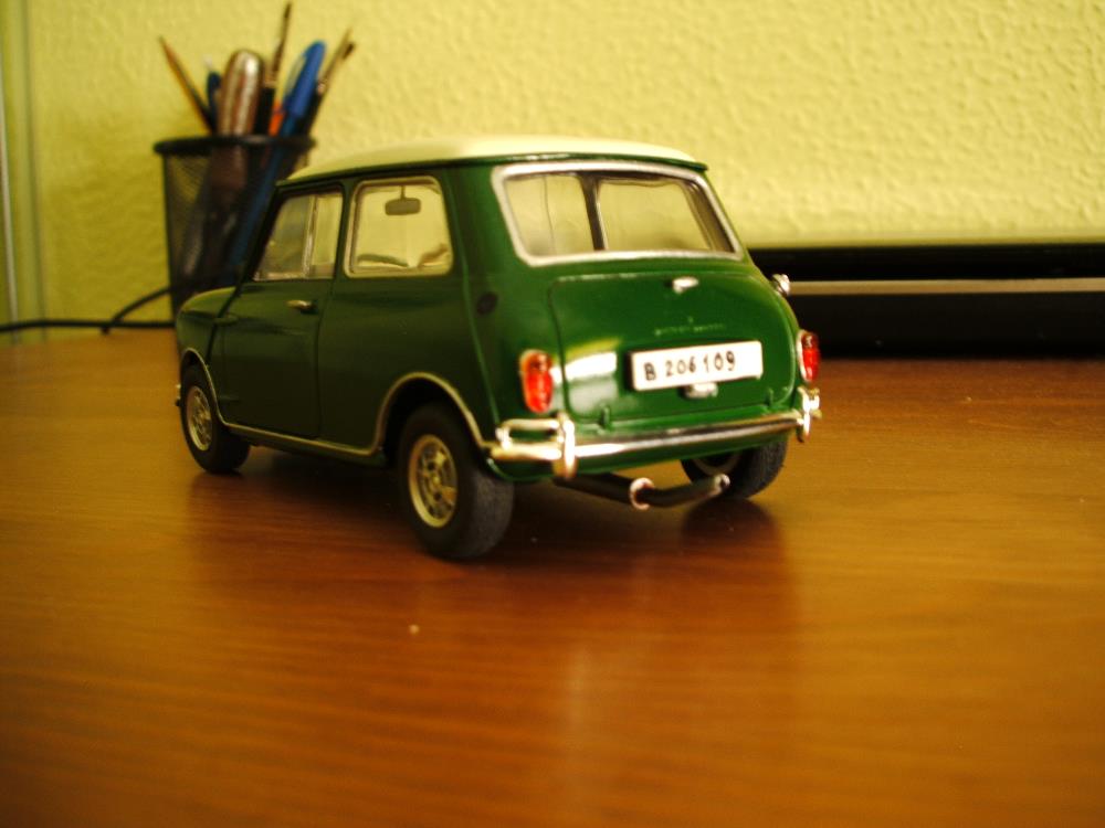 [Close]
Morris Mini Cooper Racing (Model Car) Photo(s) taken by No Name