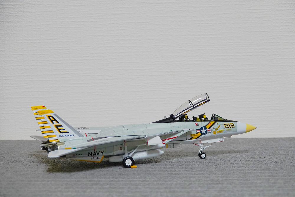 [閉じる]
F-14A アメリカ海軍 VF-142 ゴーストライダース 1976 AE212 #159449 (完成品飛行機) けんぼう さんからの投稿