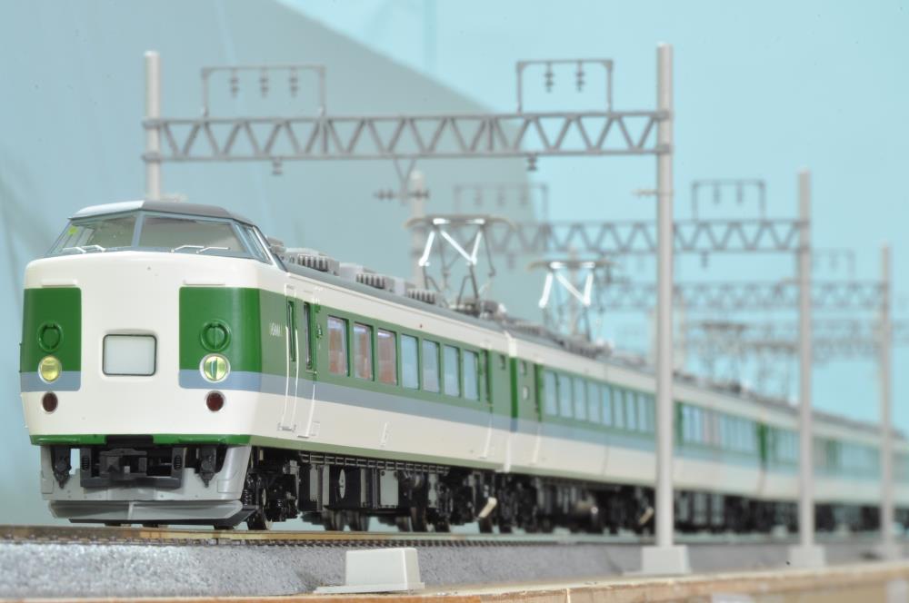 [閉じる]
(HO) 189系 「グレードアップあさま色」 N203編成 1/2/3/11号車 (基本・4両セット) (鉄道模型) KATOMIX さんからの投稿