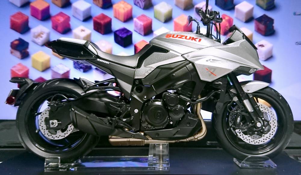 [閉じる]
SUZUKI GSX-S1000S KATANA メタリックミスティックシルバー (ミニカー) usi さんからの投稿