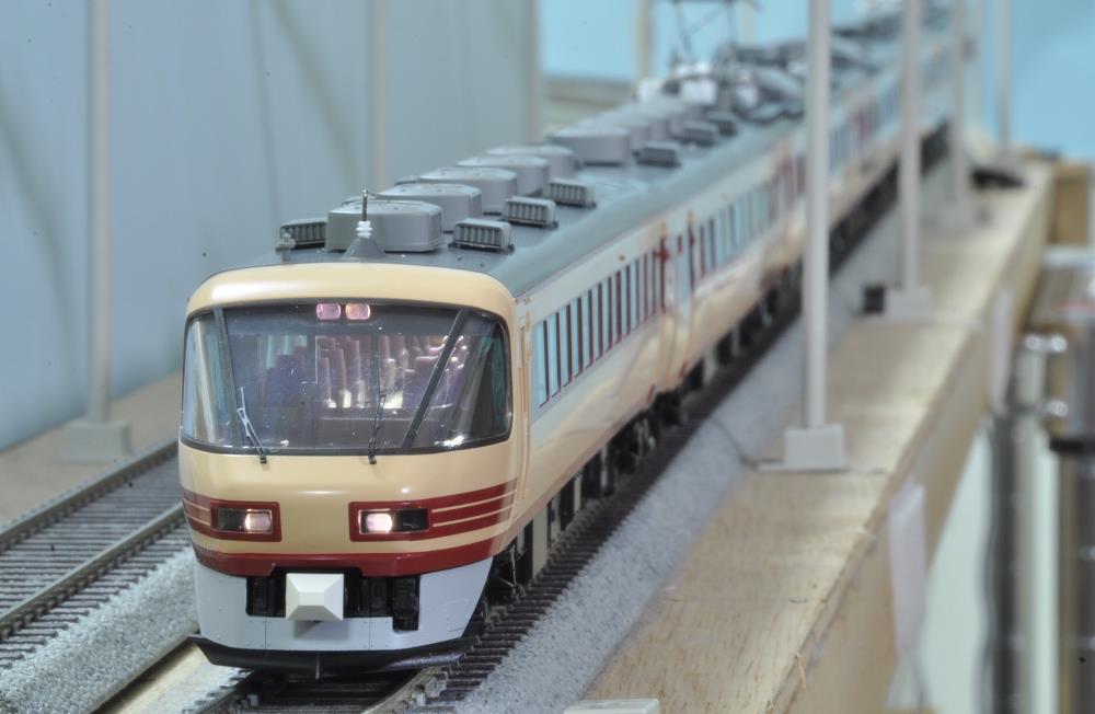 [閉じる]
16番(HO) 【特別企画品】 JR 485・489系特急電車 (雷鳥・クハ489-600) セット (9両セット) (鉄道模型) ＫＡＴＯＭＩＸ さんからの投稿