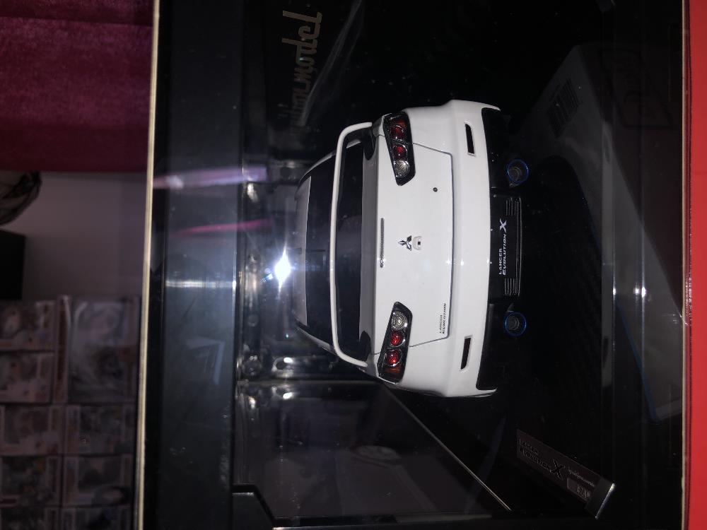[Close]
Mitsubishi Lancer Evolution X (CZ4A) White (Diecast Car) Photo(s) taken by Evo 