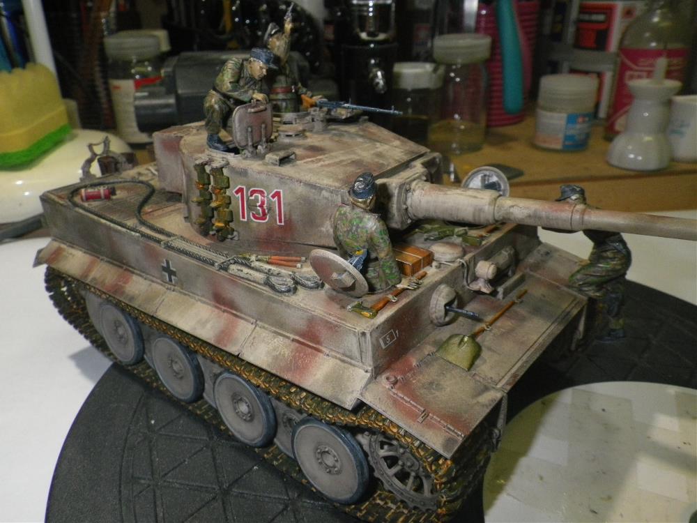 [閉じる]
ドイツ重戦車 タイガーI型 中期生産型 (プラモデル) まつきくん8346 さんからの投稿