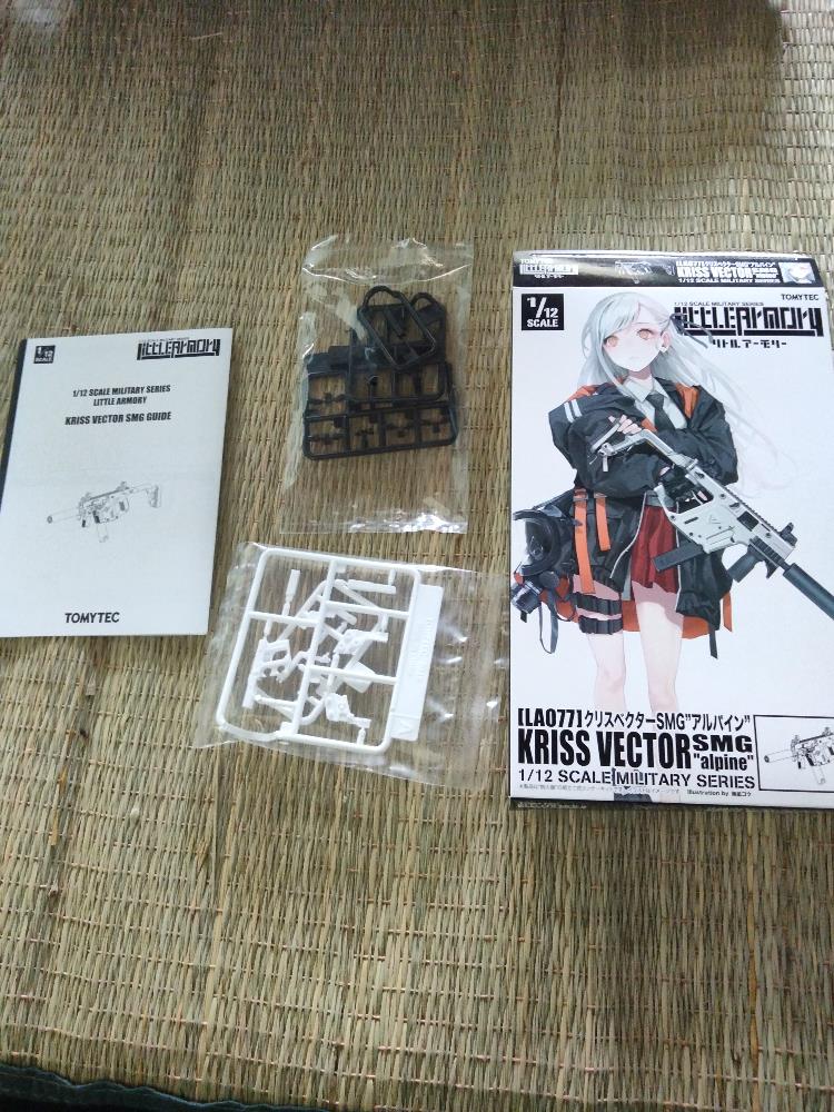 [Close]
1/12 Little Armory (LA077) Kriss Vector SMG Alpine (Plastic model) Photo(s) taken by minigear12
