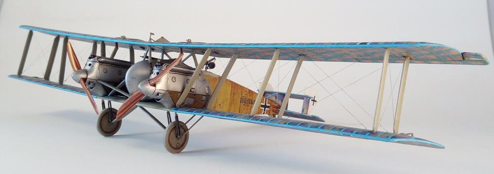 [Close]
Gotha GL.VII w/Mercedes Engines (Plastic model) Photo(s) taken by Homus Brencus