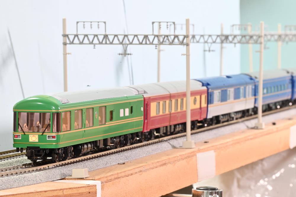 [閉じる]
16番(HO) 24系 ＜夢空間＞ 3両セット (3両セット) (鉄道模型) KATOMIX さんからの投稿