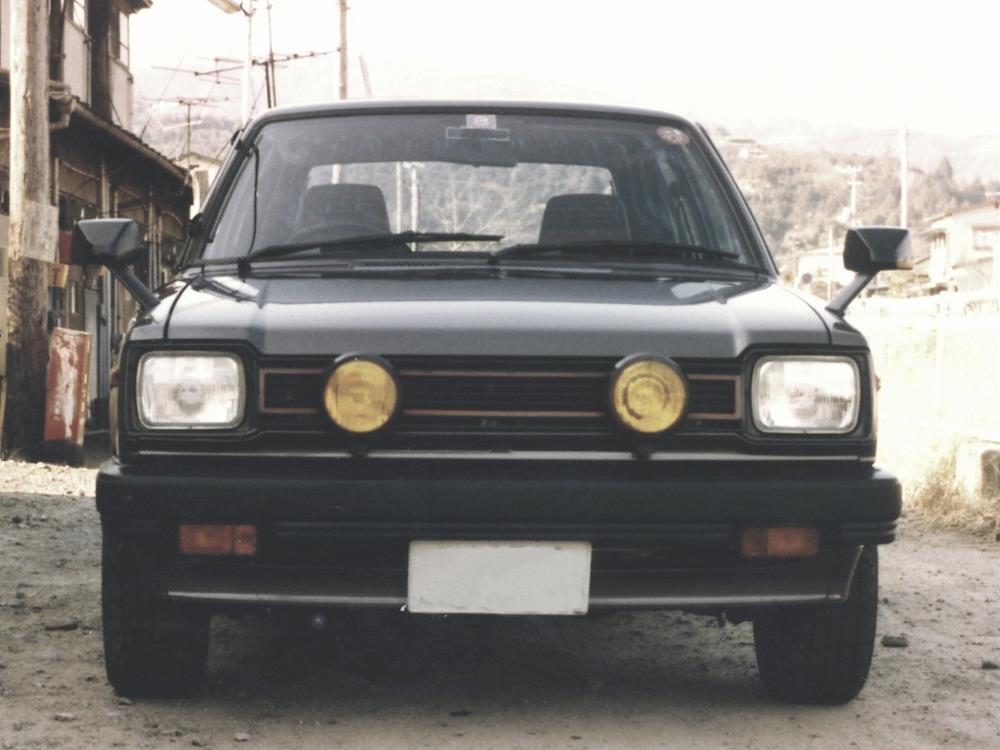 [閉じる]
トヨタ スターレット KP61 S (3ドア) 中期型 (1980) (プラモデル) 匿名 さんからの投稿